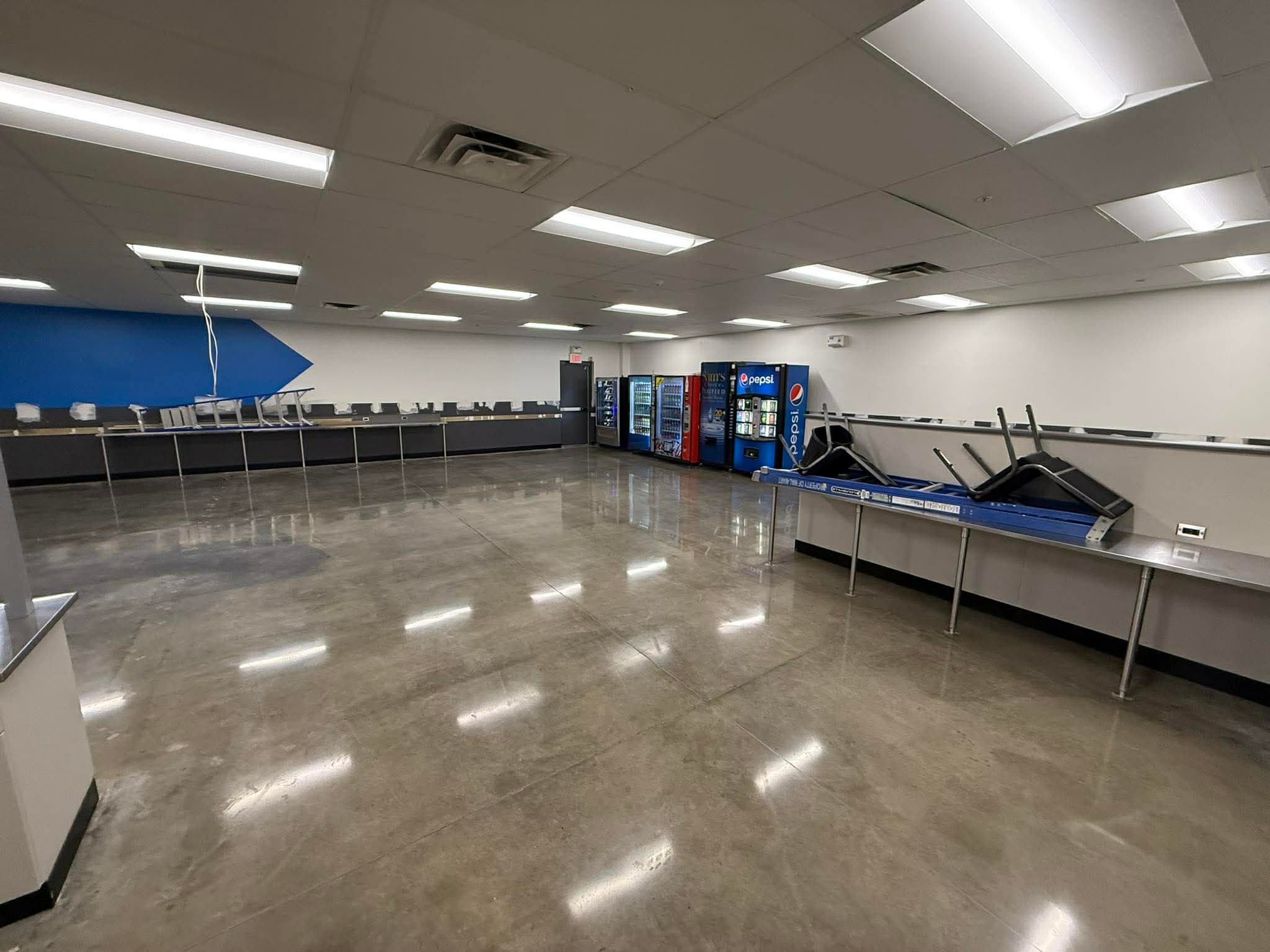 Commercial break room epoxy floor